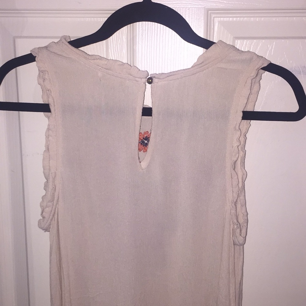 Colorful Embroidered Top - Picture 4 of 4